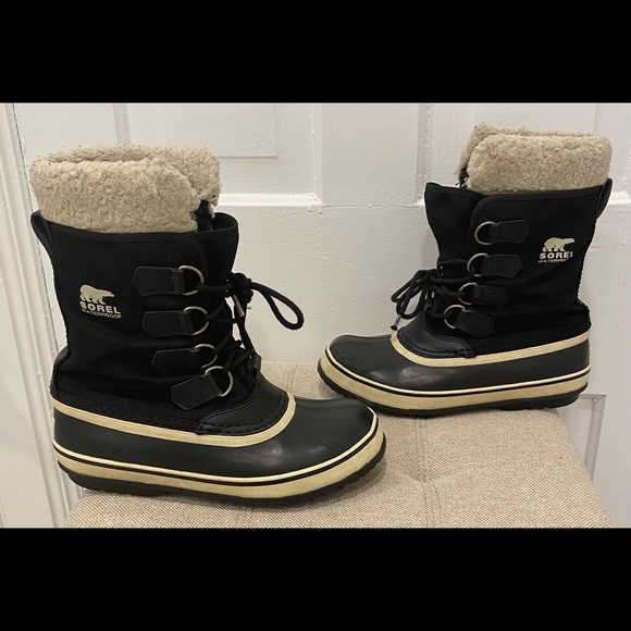 Sorel Shoes - Sorel Waterproof Womens Black Rubber Winter Boots - Size 6